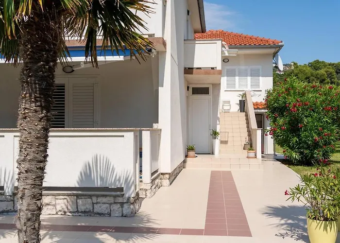Rab Island Apartmets - Palit * Rab Town