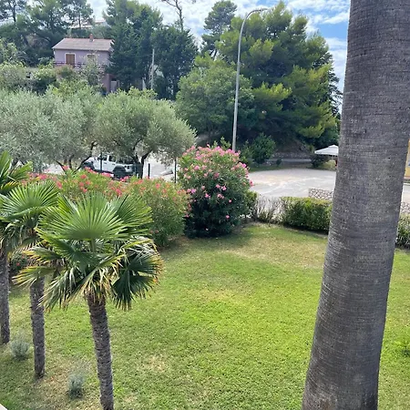 Rab Island Apartmets - Palit 라브