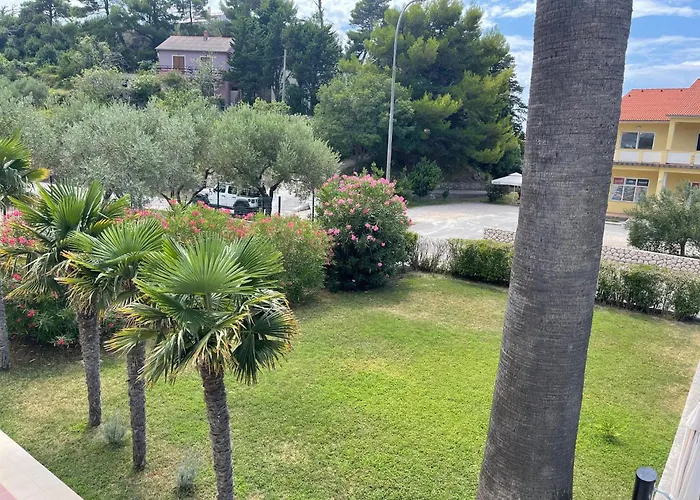 Rab Island Apartmets - Palit 라브